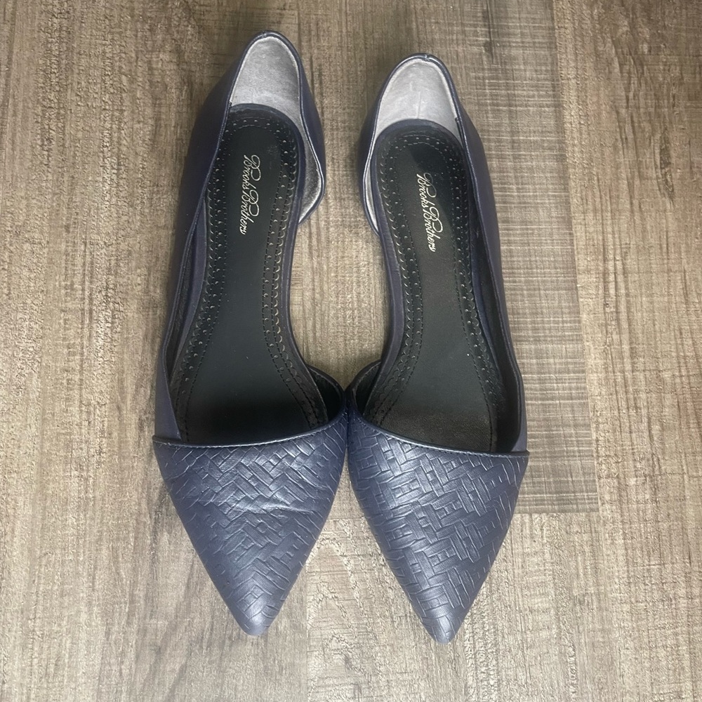 Brooks Brothers Womens 6.5 Navy Flats